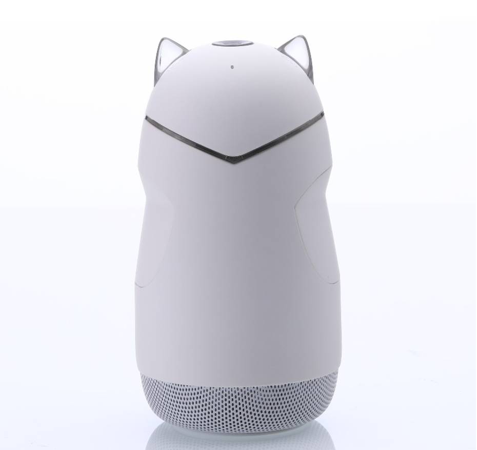 七彩LED燈無線藍芽兒童迷你音箱